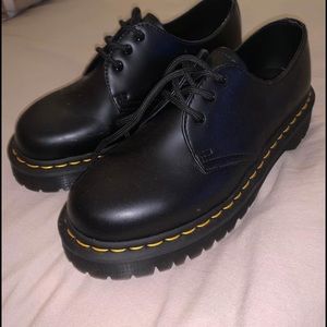 DOC MARTENS